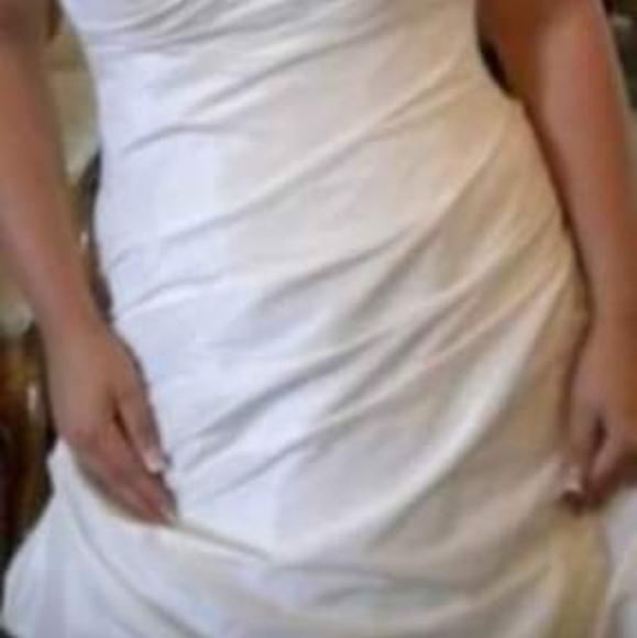 Ramona Keveza Wedding Dress 2009 - Picture 5 of 12